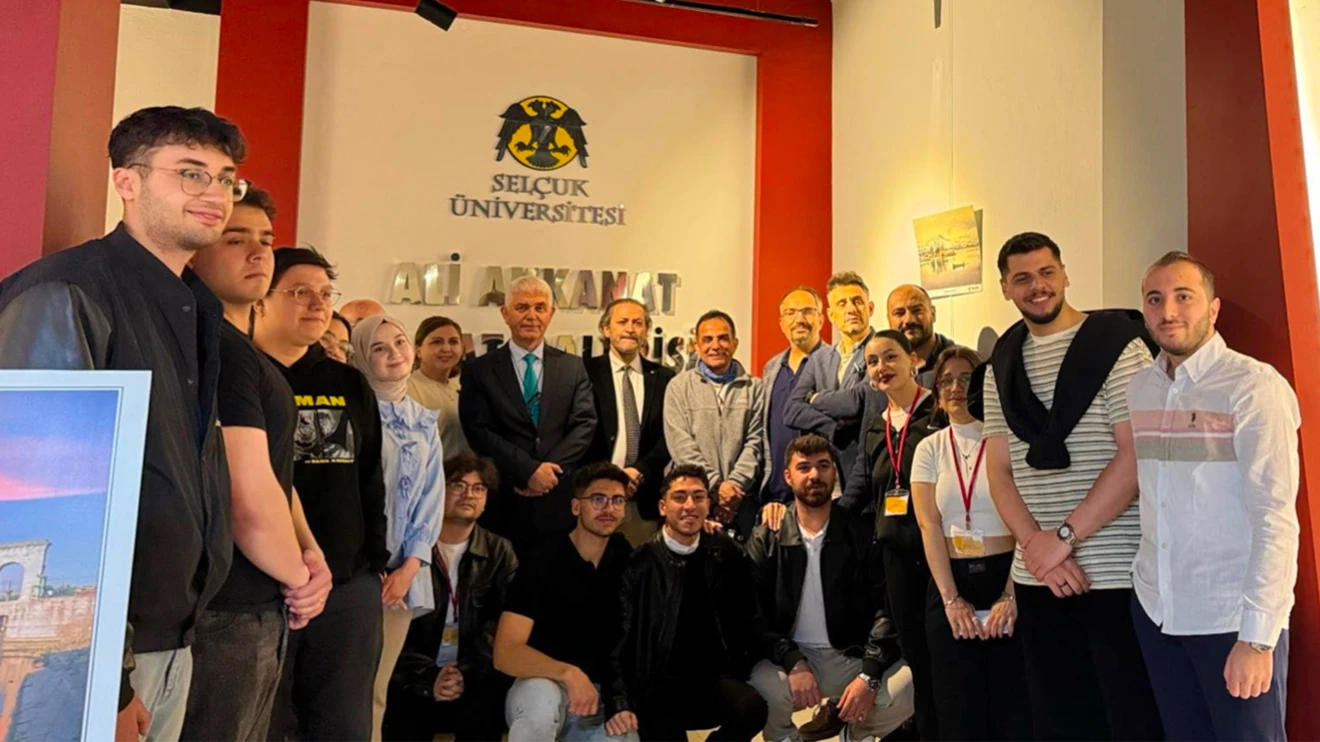 Ali Akkanat Sanat Galerisi’nde “Beyşehir” temalı sergi açıldı